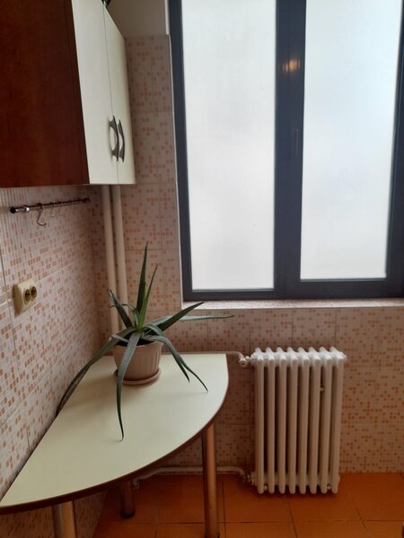 Piata Victoriei, ultracentral, garsoniera inchiriere,