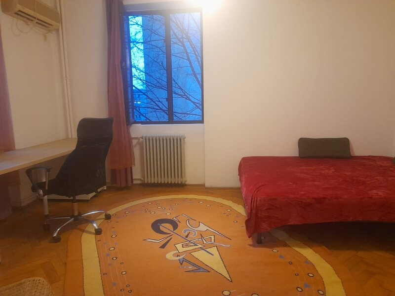 Piata Victoriei, ultracentral, garsoniera inchiriere,